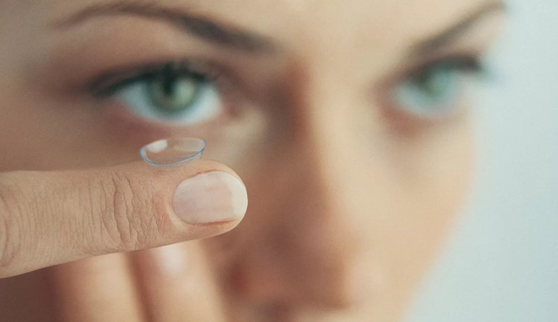 Как подобрать контактные линзы для глаз